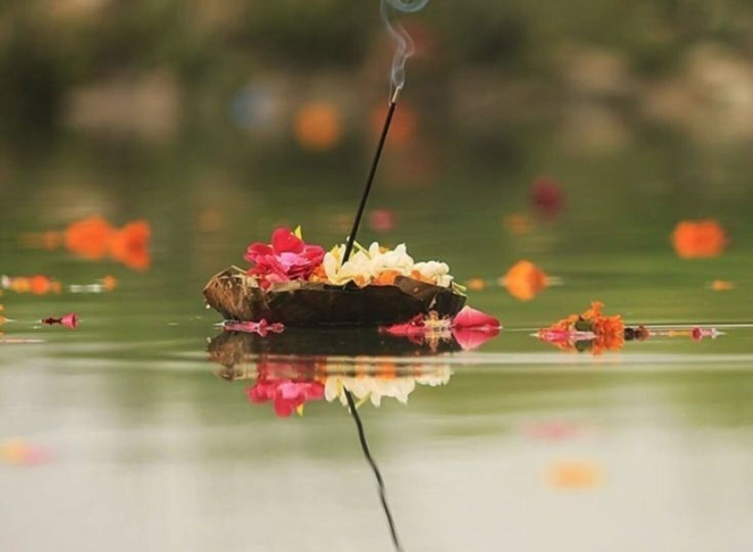 Antyesti diya and marigolds, symbolizing Hindu last rites