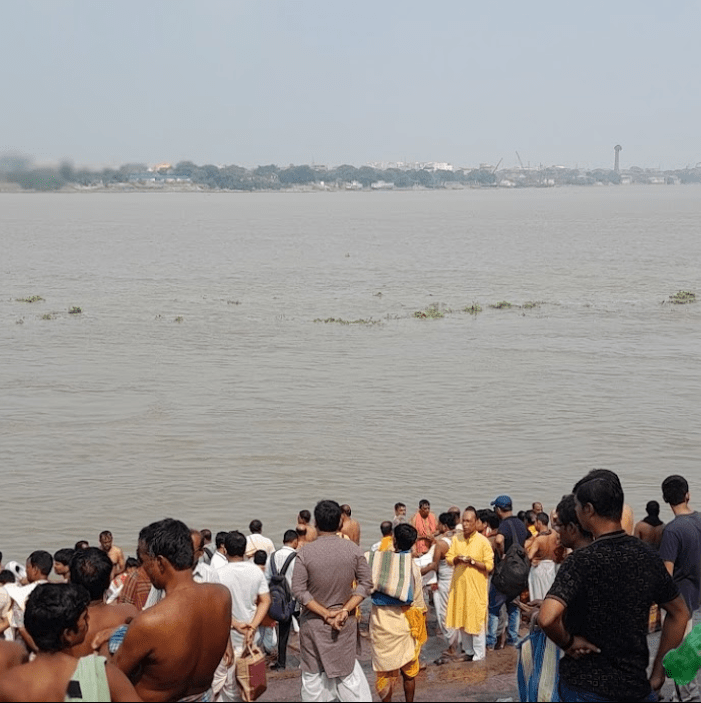 Cremation services at Kashi mitra burning ghatt, Kolkata