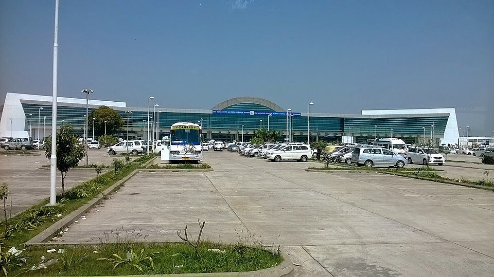 Lal Bahadur Shastri International Airport at Varanasi for Bangalore to Varanasi air transport